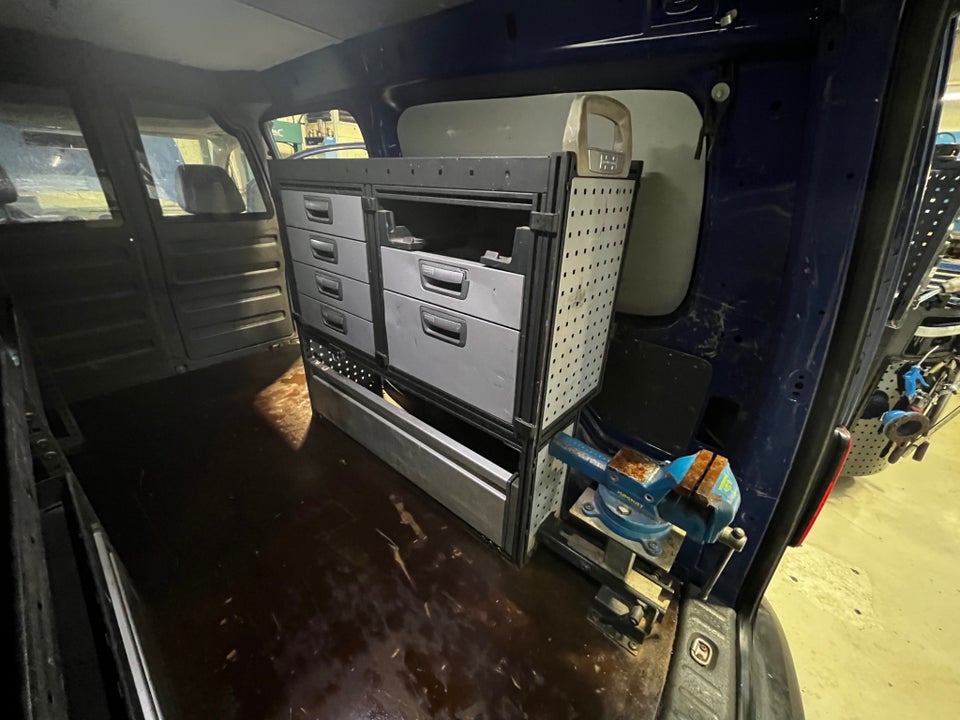 VW Caddy Maxi 1,6 TDi 102 BMT Van 4d