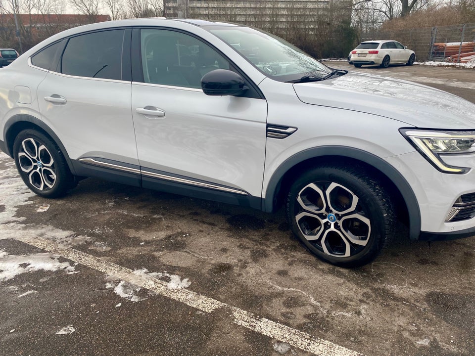 Renault Arkana 1,6 E-Tech Intens 5d