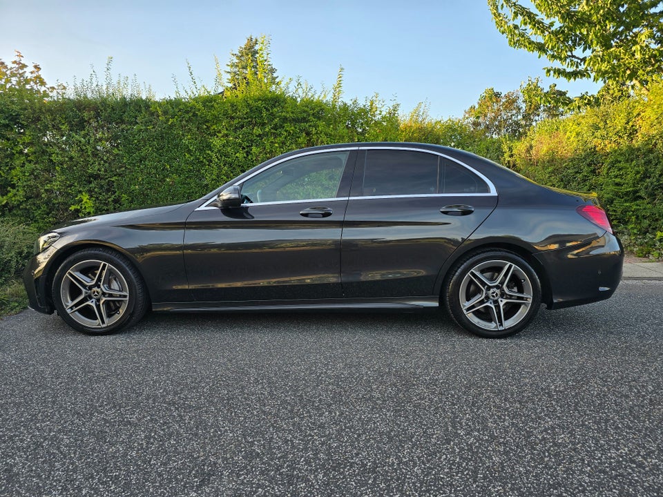 Mercedes C220 d 2,0 AMG Line aut. 4d