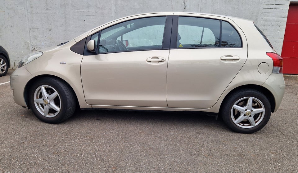 Toyota Yaris 1,3  5d