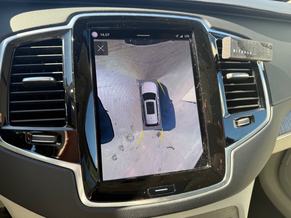 Volvo XC90 2,0 T8 ReCharge Ultimate Dark aut. AWD 7prs 5d