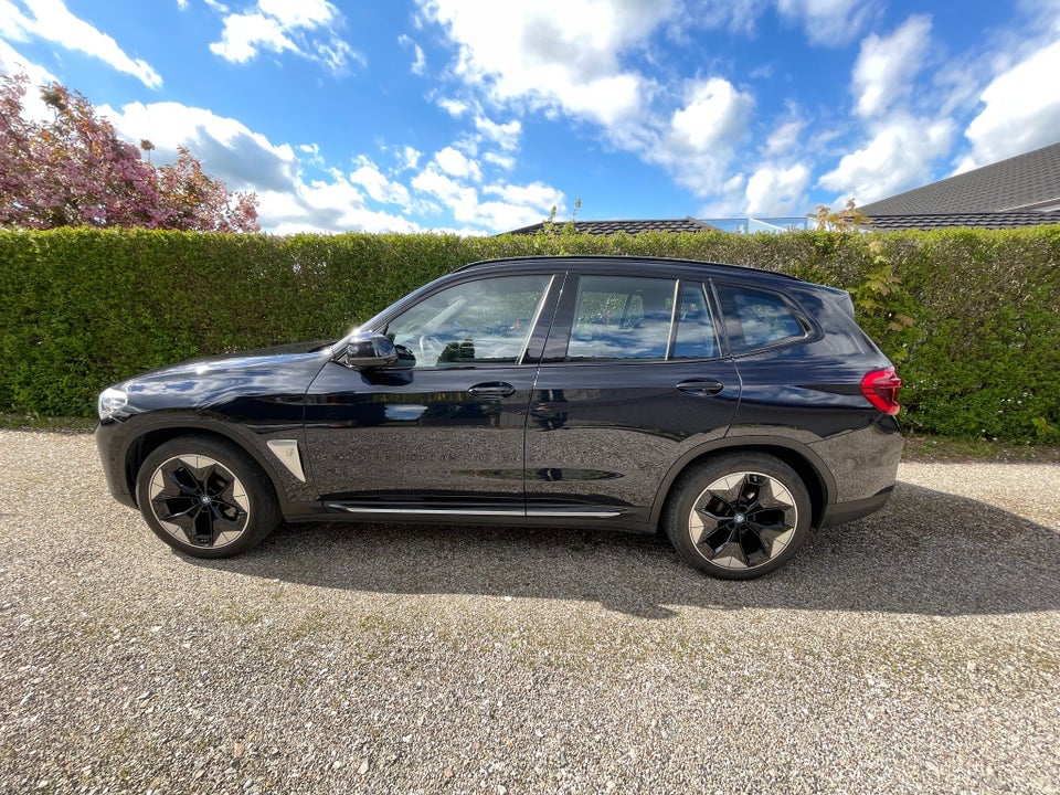 BMW iX3 Charged Impressive 5d
