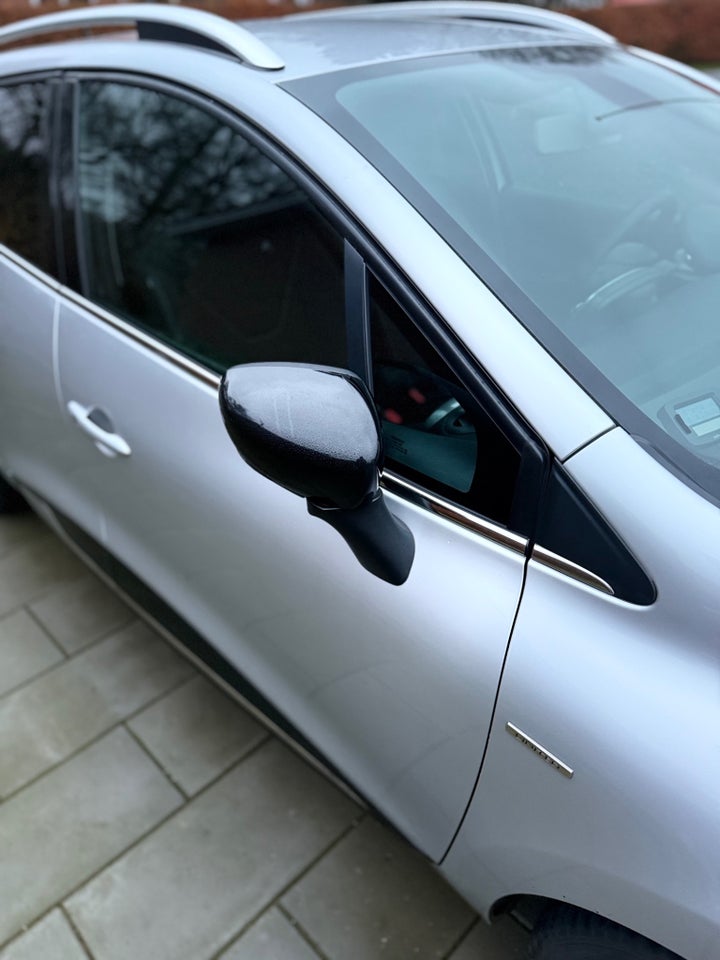 Renault Clio IV 1,5 dCi 90 Limited Sport Tourer 5d