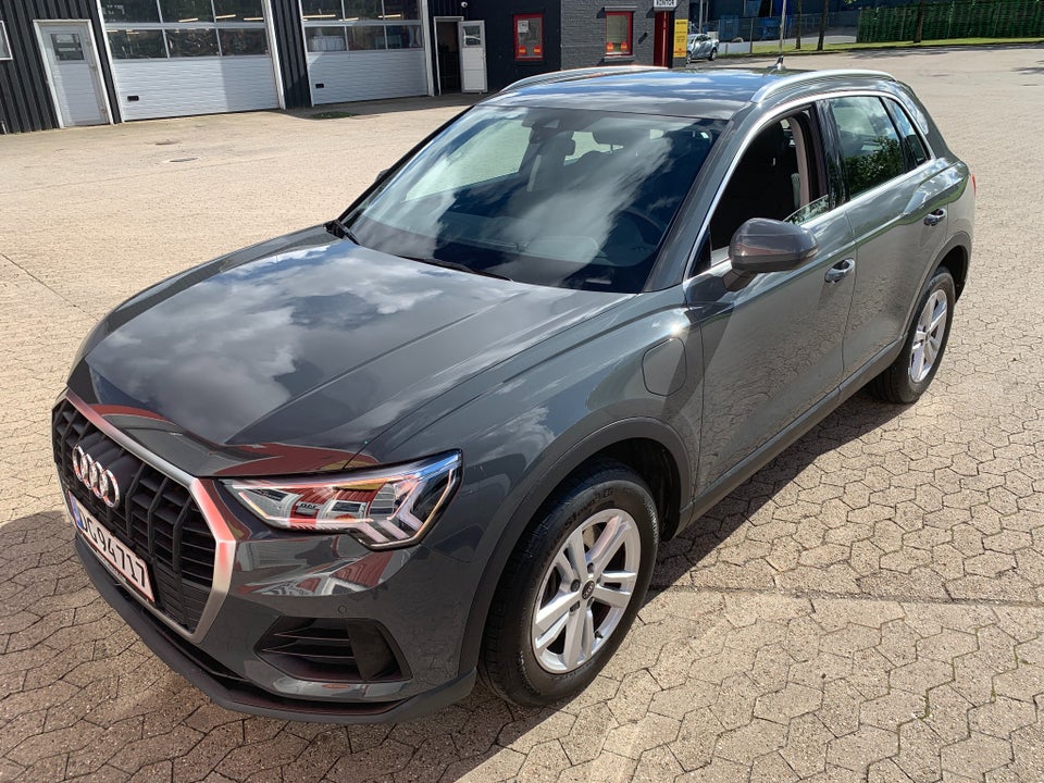 Audi Q3 45 TFSi e S-line+ S-tr. 5d