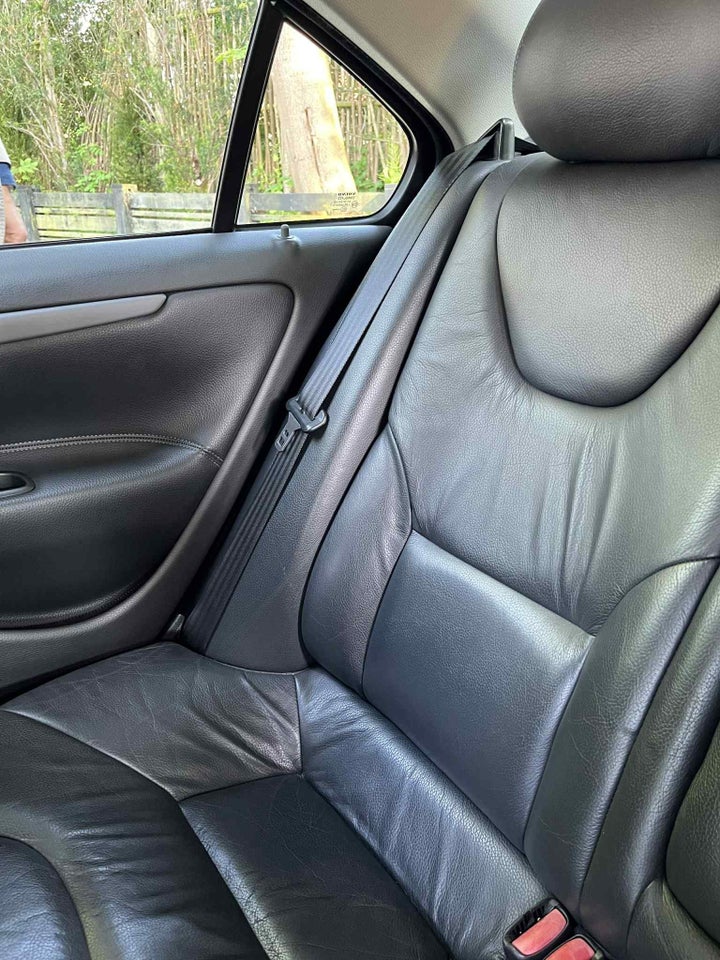 Volvo S60 2,4 140 aut. 4d