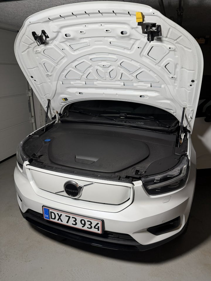 Volvo XC40 P6 ReCharge Pro 5d