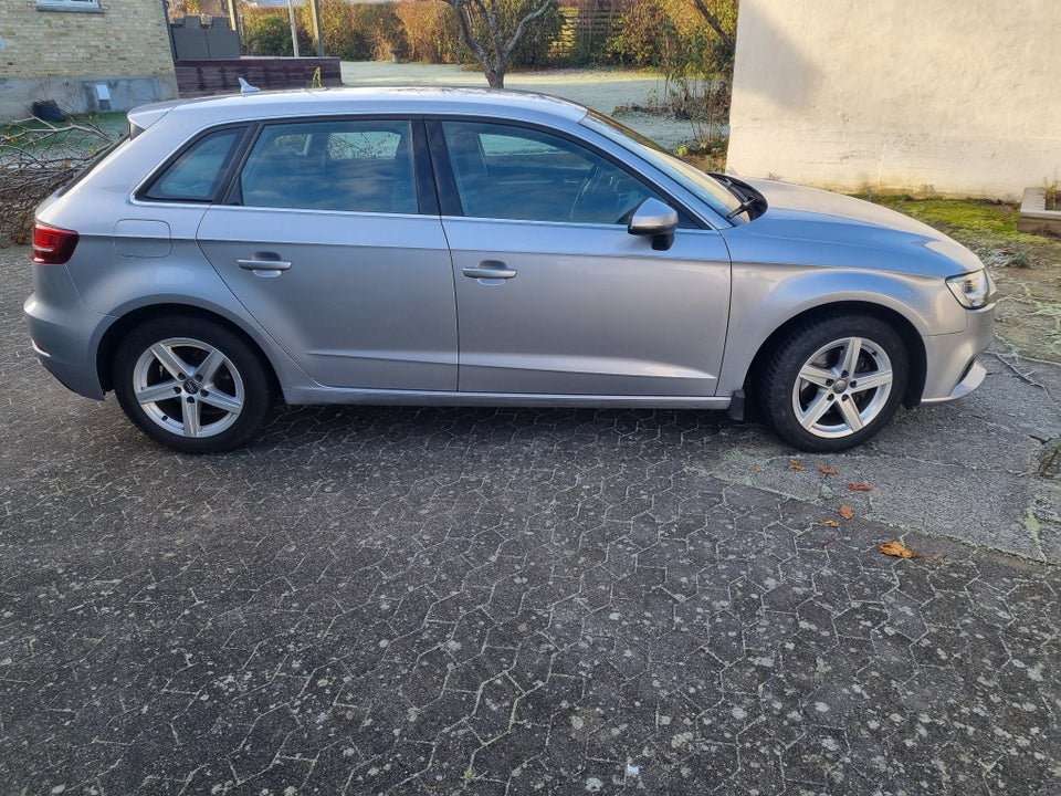 Audi A3 1,0 TFSi 116 Sportback 5d