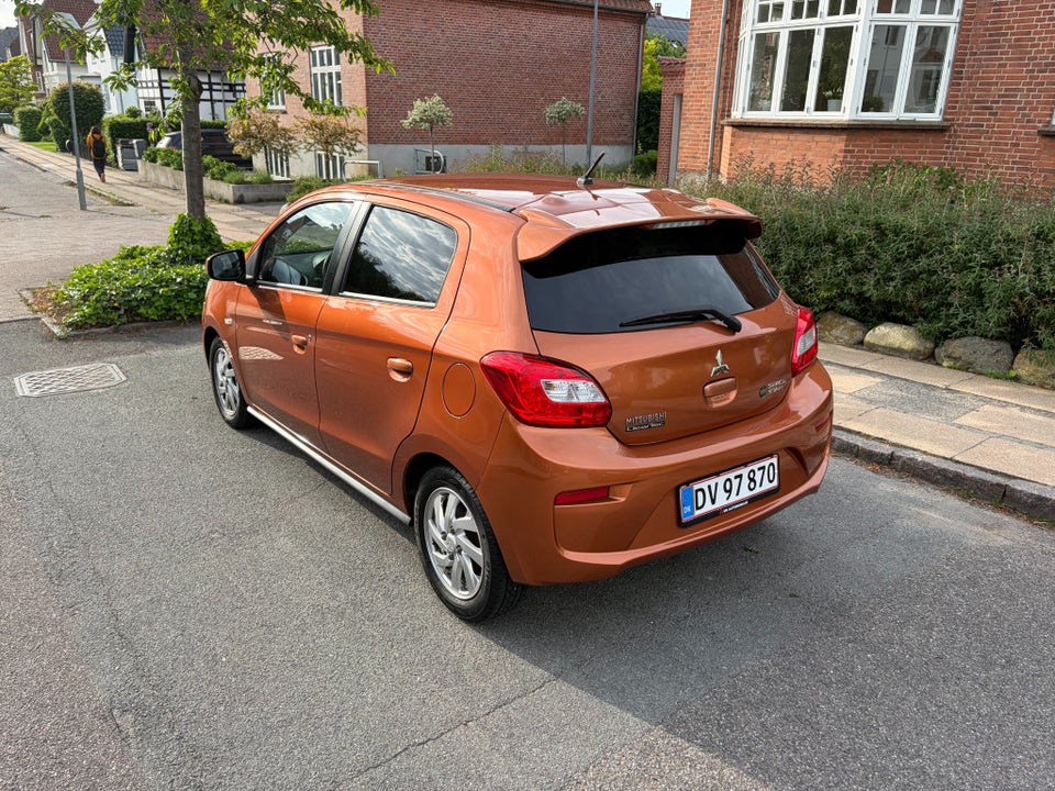 Mitsubishi Space Star 1,2 Intense CVT 5d