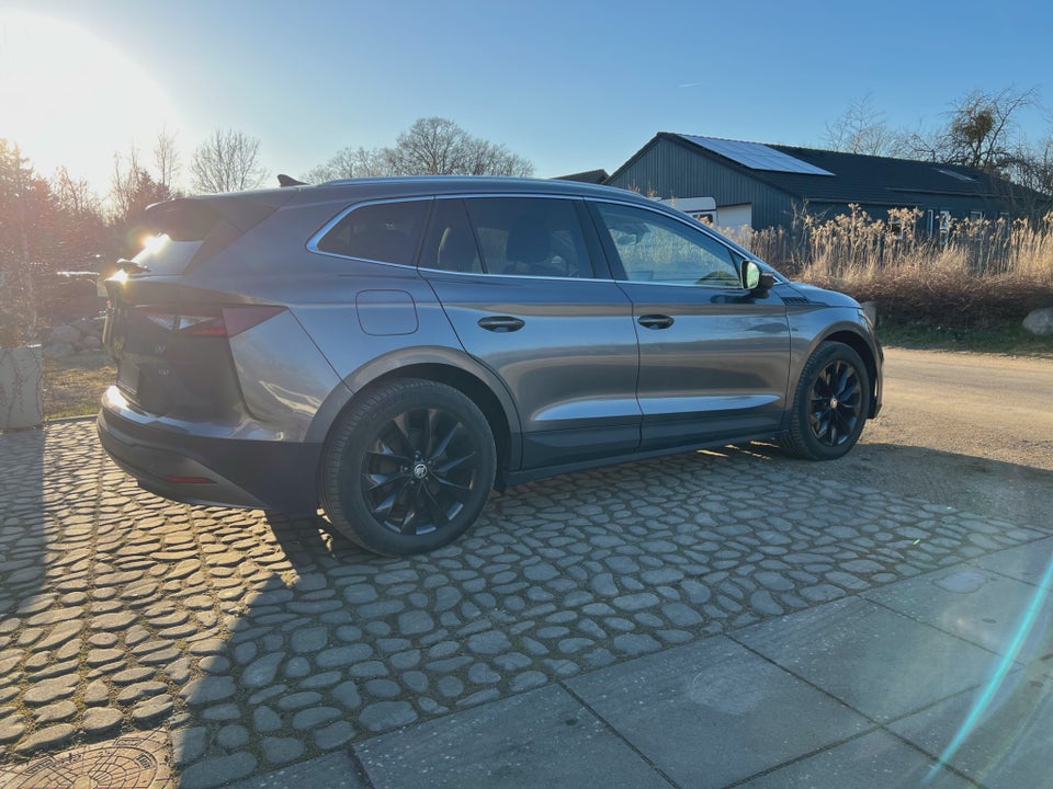 Skoda Enyaq 80 iV Suite 5d