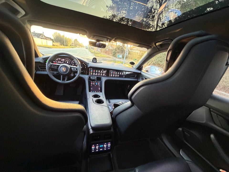 Porsche Taycan 4S Performance+ Cross Turismo 5d