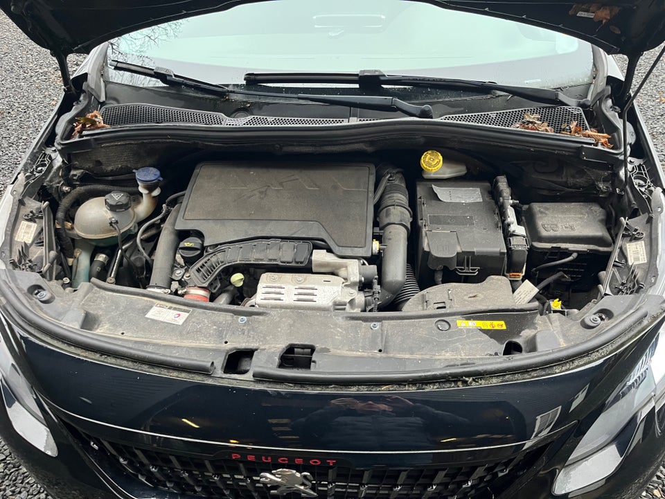 Peugeot 2008 1,2 PureTech 110 GT Line Sky EAT6 5d