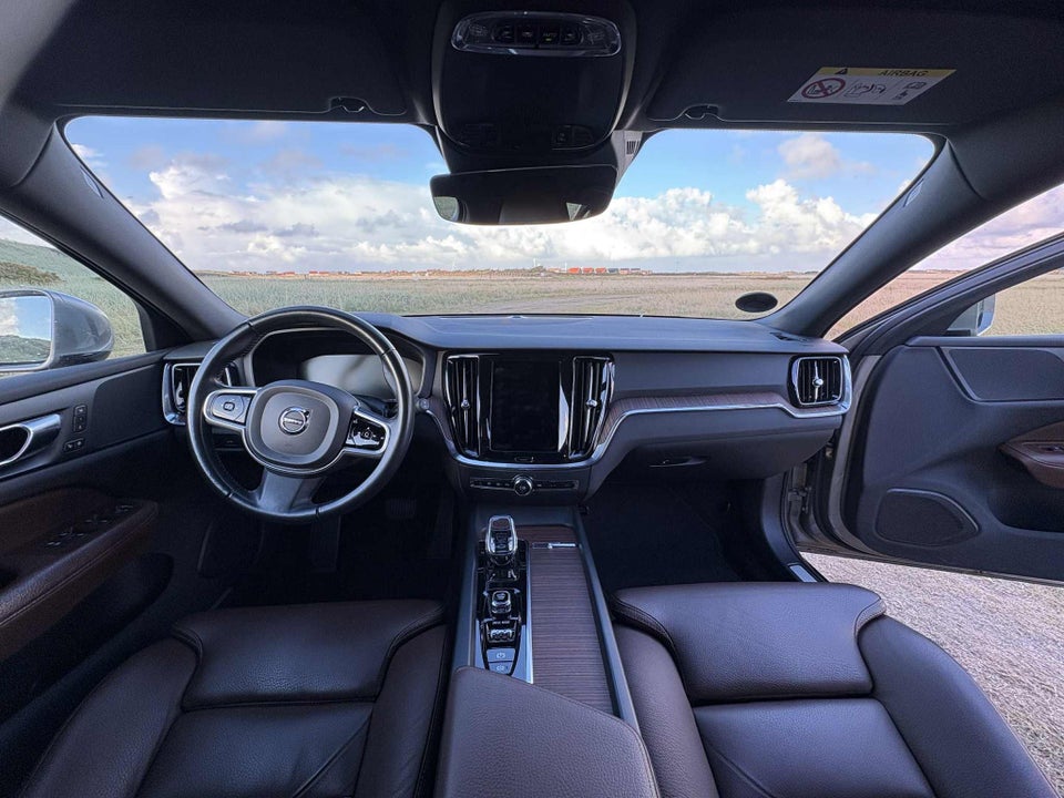 Volvo V60 2,0 B4 197 Inscription aut. 5d