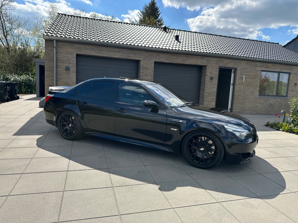 BMW M5 5,0 SMG 4d