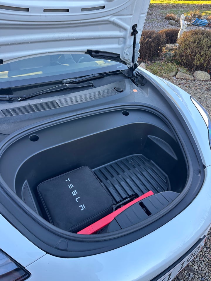 Tesla Model 3 Performance AWD 4d