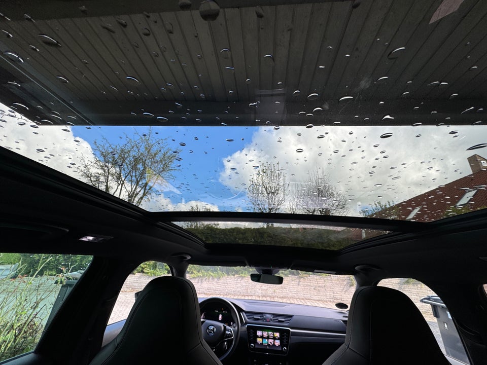 Skoda Superb 1,4 TSi iV Sportline Combi DSG 5d