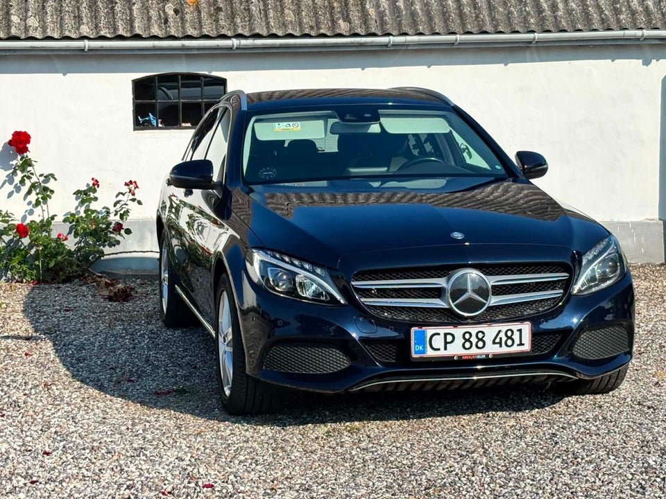 Mercedes C220 d 2,2 Avantgarde stc. aut. 4Matic 5d