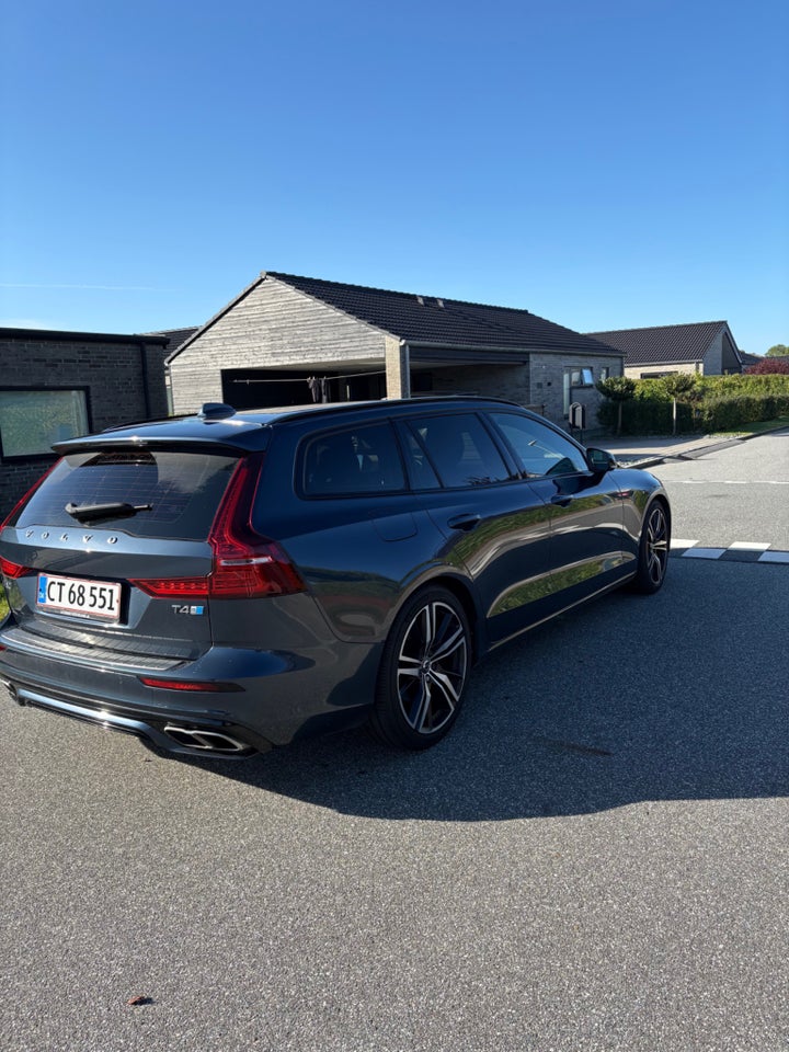 Volvo V60 2,0 T4 210 R-Design Polestar aut. 5d