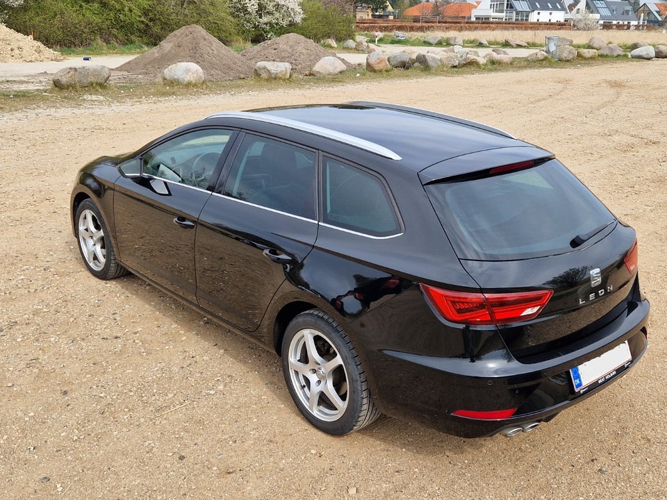 Seat Leon 2,0 TDi 150 Xcellence DSG 5d