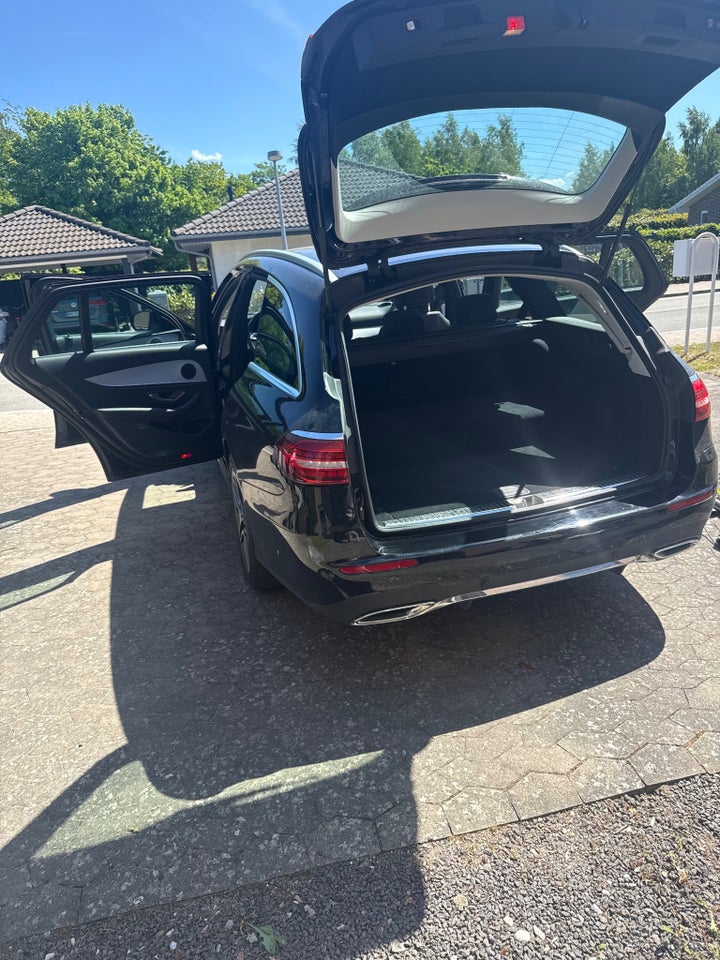 Mercedes E300 e 2,0 AMG Line stc. aut. 5d
