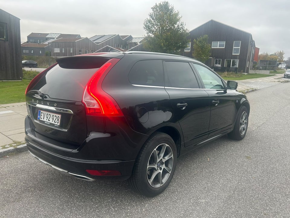 Volvo XC60 2,4 D4 190 Ocean Race aut. AWD 5d