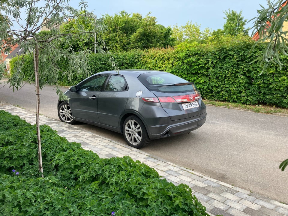 Honda Civic 1,8 Sport aut. 5d