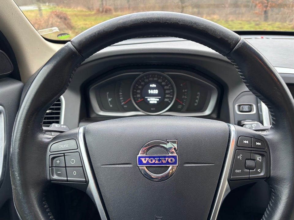 Volvo XC60 2,0 D3 150 Momentum aut. 5d