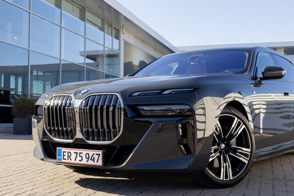 BMW i7 eDrive50 M-Sport 4d