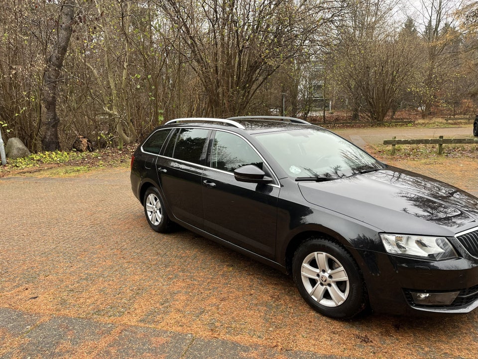 Skoda Octavia 1,2 TSi 110 Tour de France 5d