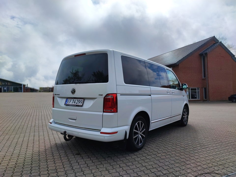 VW Multivan 2,0 TDi 150 Highline DSG kort