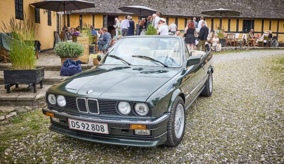 BMW 325i 2,5  2d