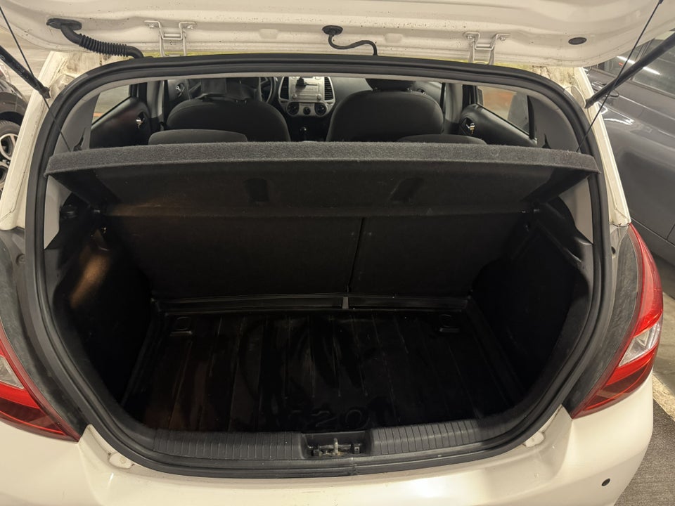 Hyundai i20 1,25 Comfort 5d