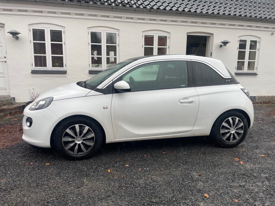 Opel Adam 1,0 T 90 Glam 3d