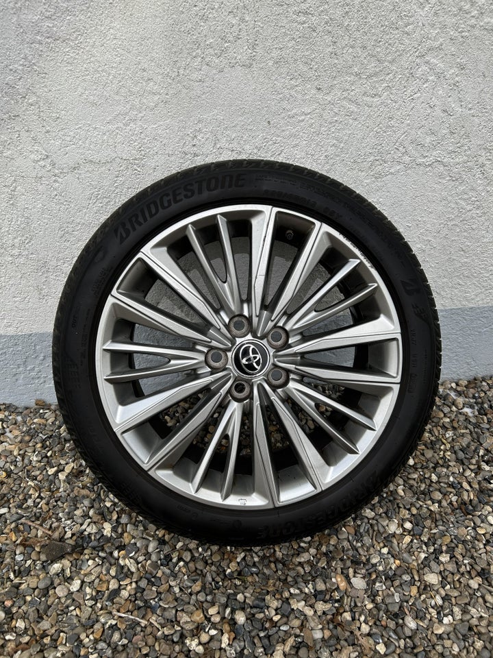 Toyota Avensis 1,8 VVT-i T3 stc. MDS Skyview 5d