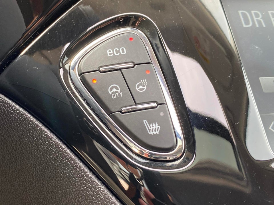 Opel Corsa 1,4 16V Sport 5d