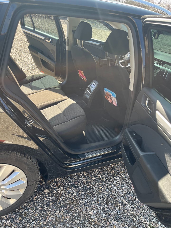 Skoda Superb 1,6 TDi 105 Elegance Combi GreenLine 5d