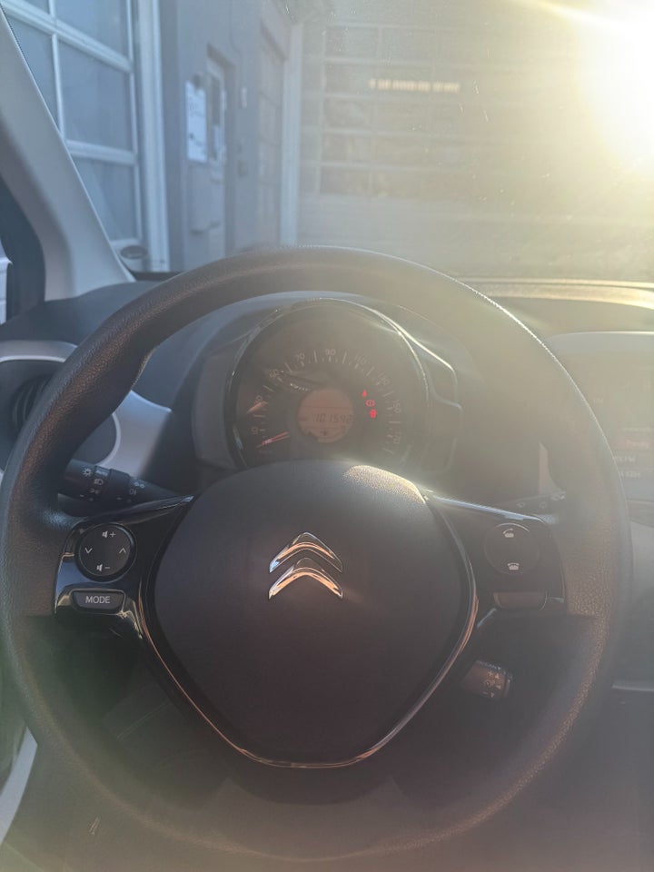 Citroën C1 1,2 PureTech Feel 5d