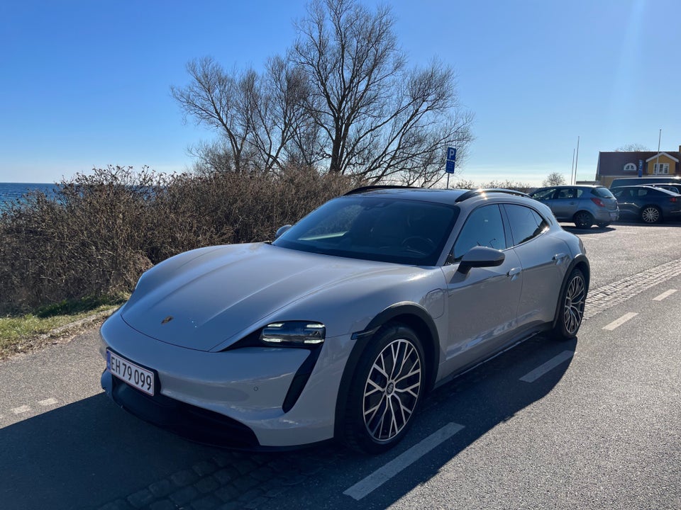 Porsche Taycan 4 Performance+ Cross Turismo 5d