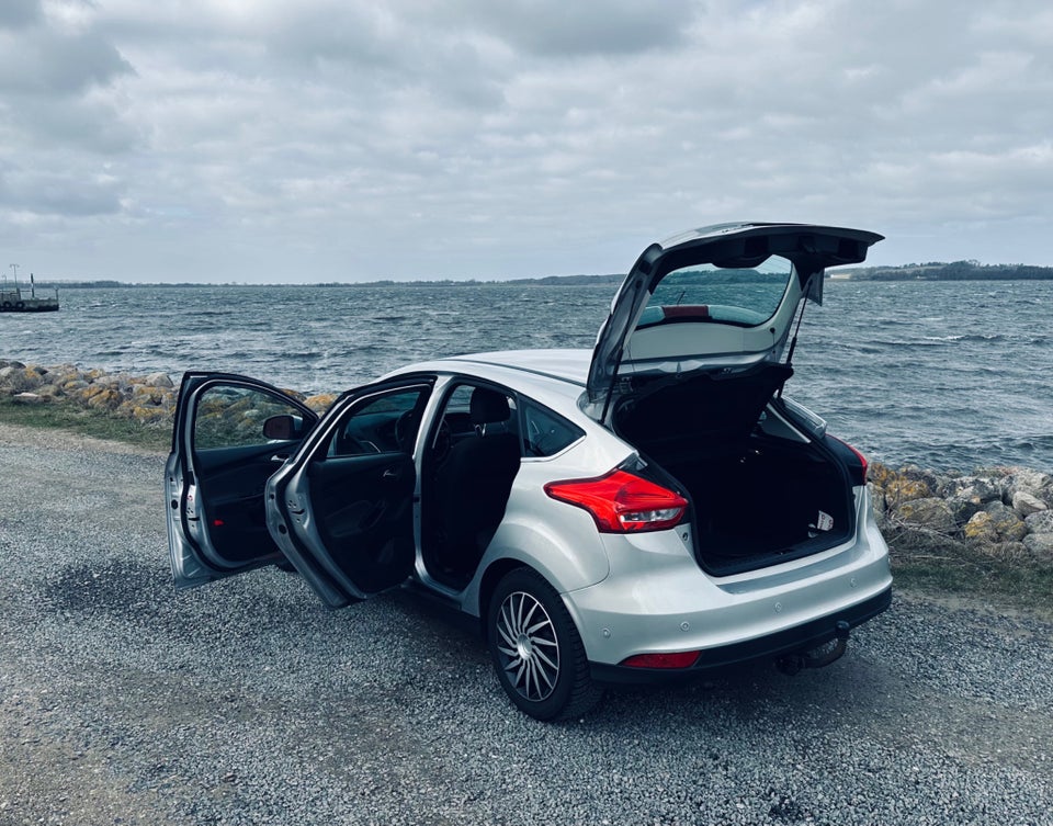 Ford Focus 1,0 SCTi 125 Edition 5d