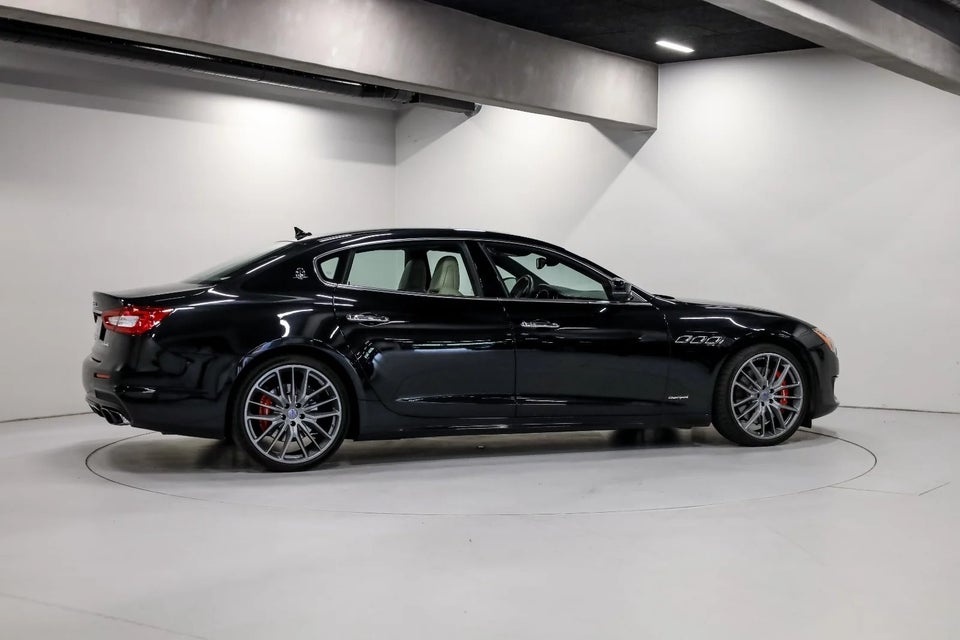 Maserati Quattroporte 3,8 GTS GranSport aut. 4d