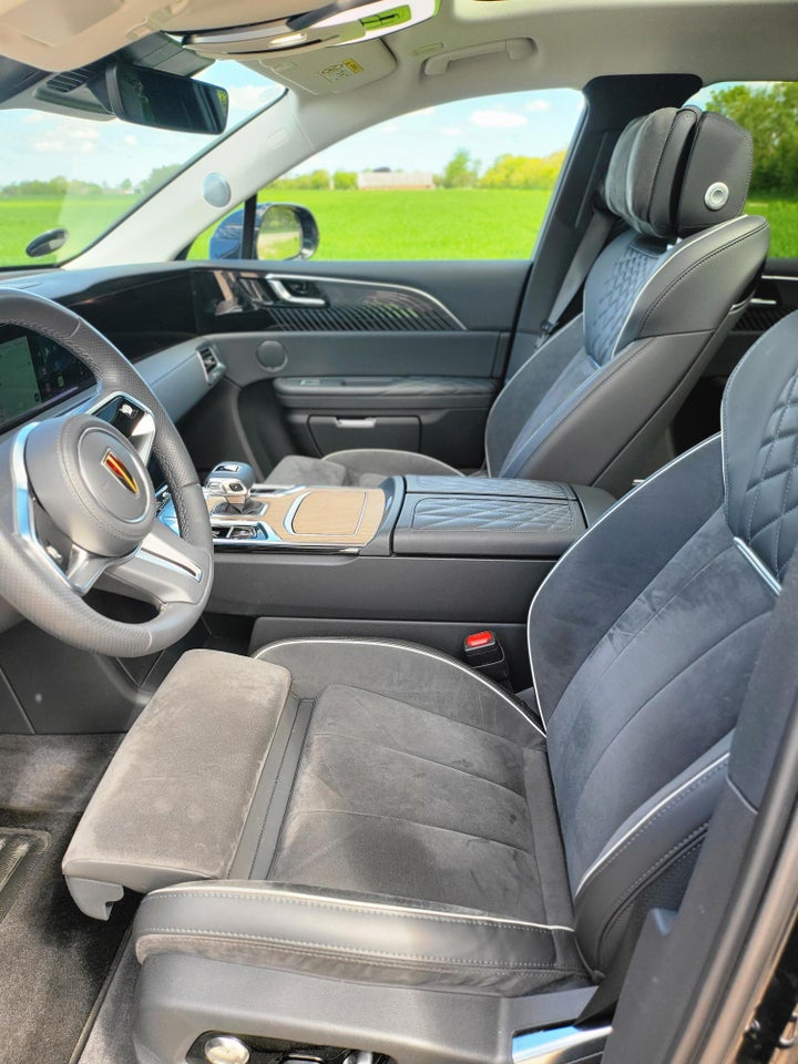 Hongqi E-HS9 99 Premium 5d