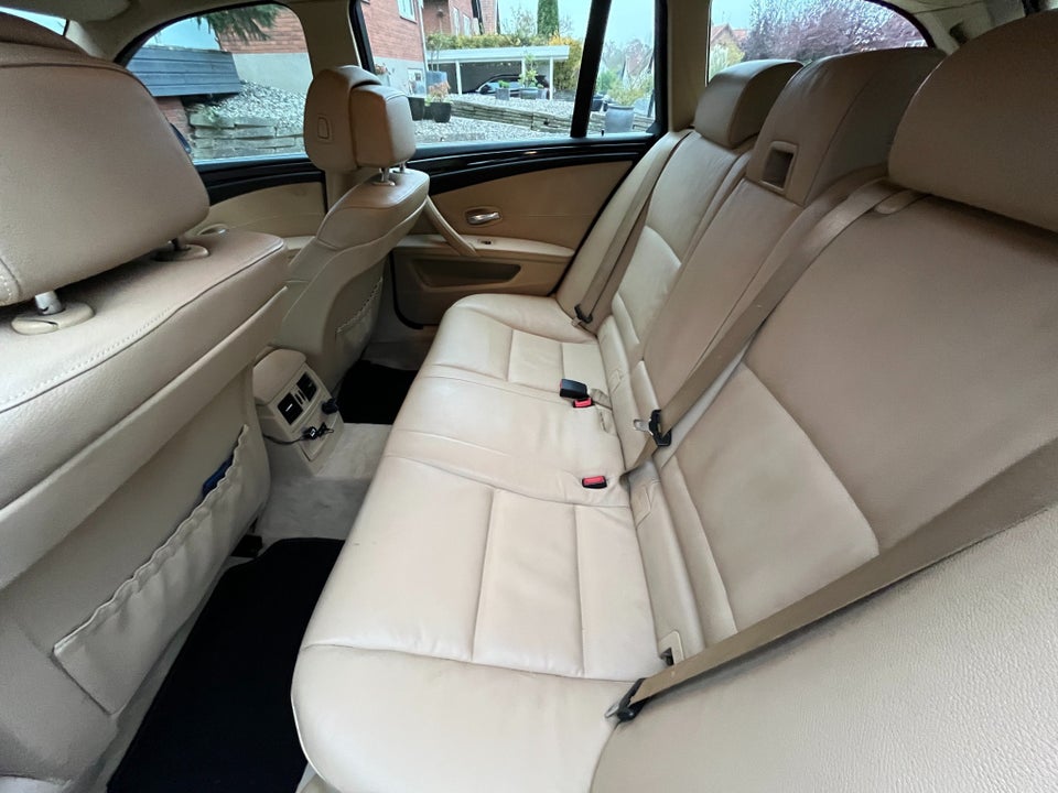 BMW 523i 2,5 Touring aut. 5d