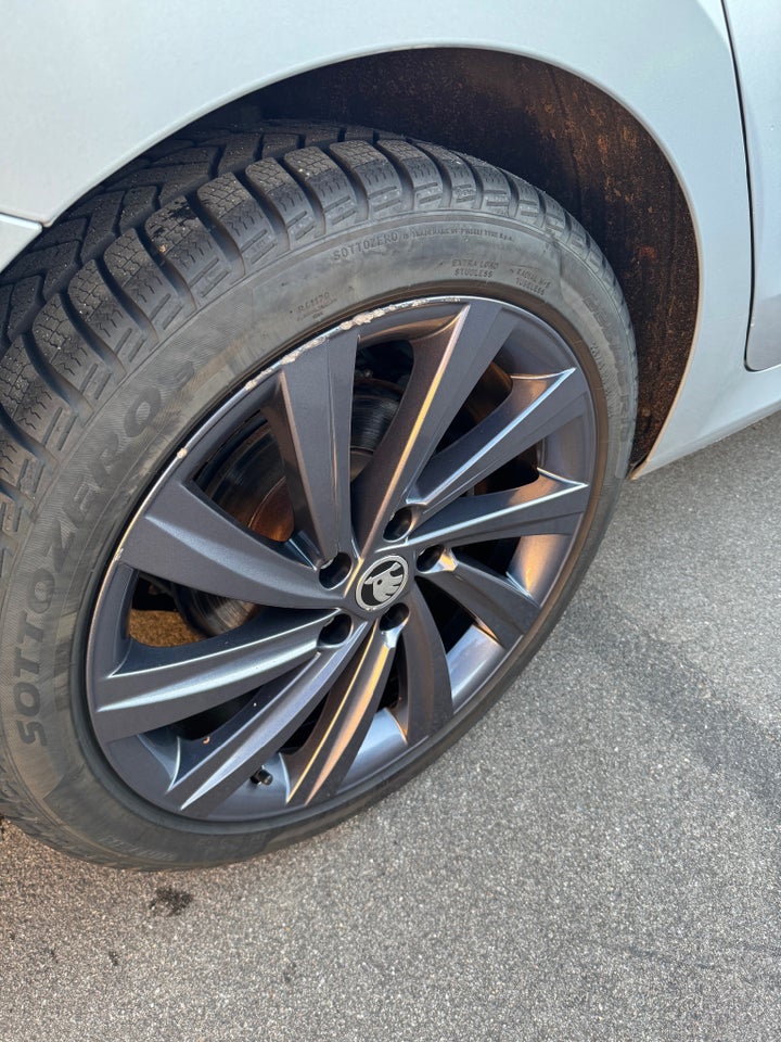 Skoda Octavia 1,4 TSi iV First Edition Combi DSG 5d