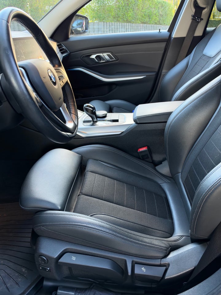 BMW 330e 2,0 Touring Sport Line aut. 5d
