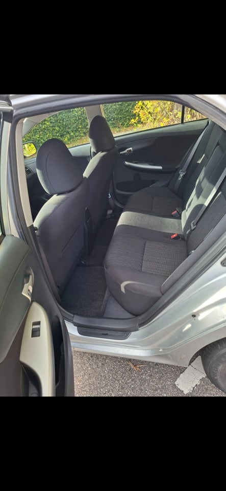 Toyota Corolla 1,6 Luna 4d