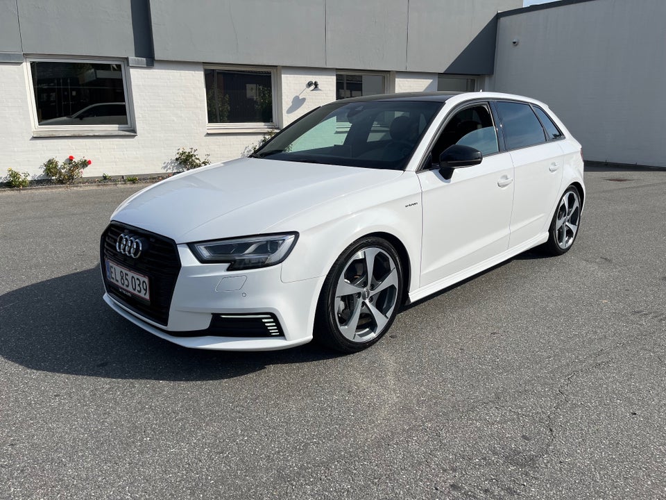 Audi A3 1,4 e-tron S-line Sportback S-tr. 5d
