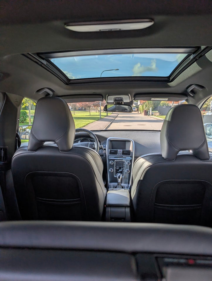 Volvo XC60 2,0 D4 190 R-Design aut. 5d