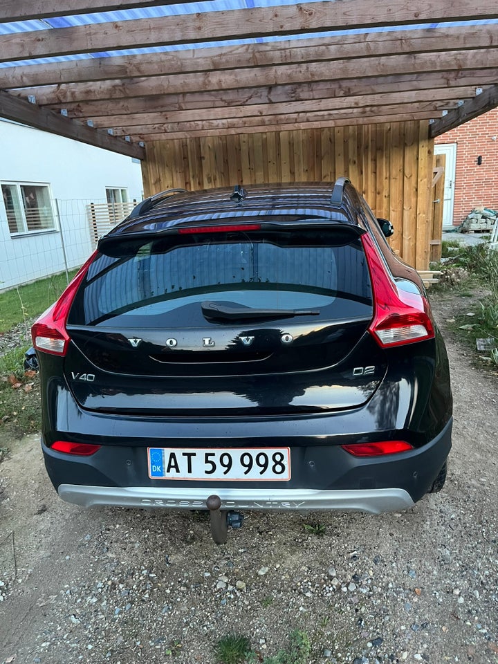 Volvo V40 CC 1,6 D2 115 Momentum aut. 5d