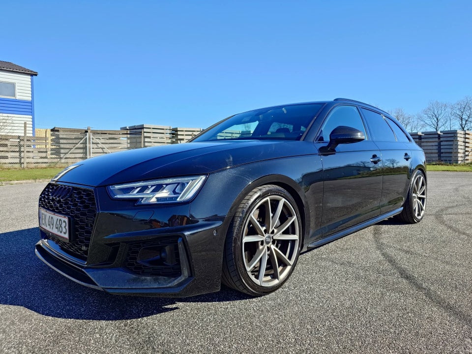 Audi S4 3,0 TFSi Avant quattro Tiptr. 5d