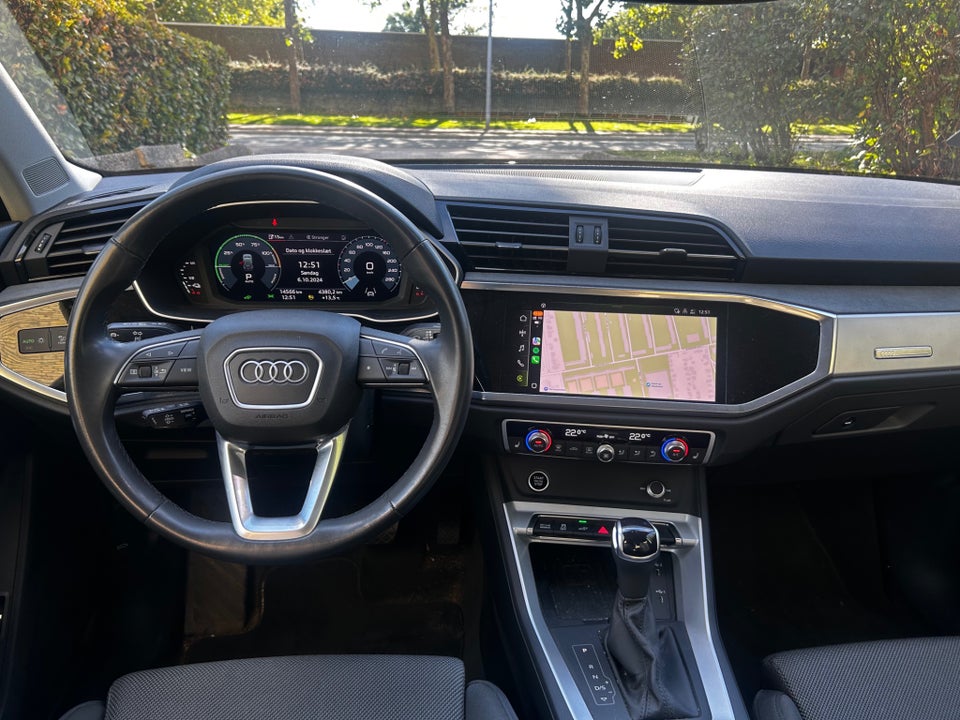 Audi Q3 45 TFSi e S-line+ S-tr. 5d