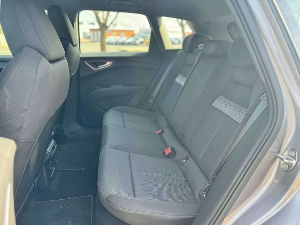 Audi Q4 e-tron 45 Progress 5d